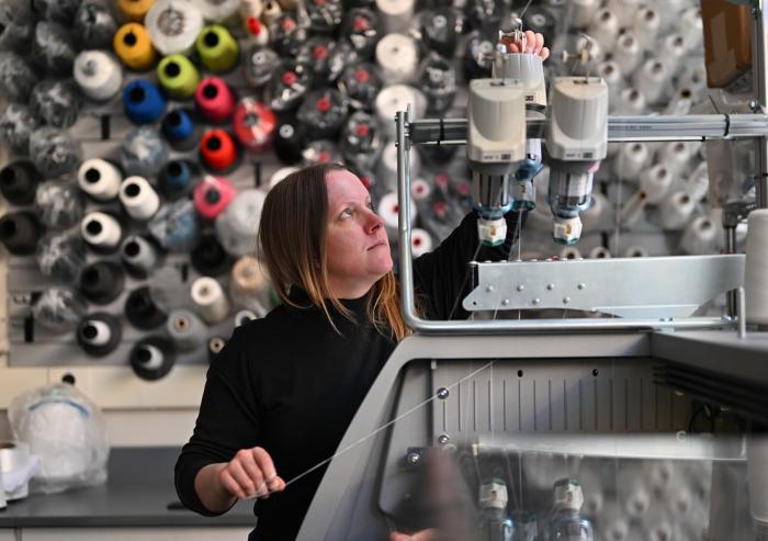 
              PhD student Lavender Tessmer has devoted herself to several projects throughout grad school, but all share a common thread: an emphasis on fiber development and textile programming. “At MIT, my interest in textiles really explode...