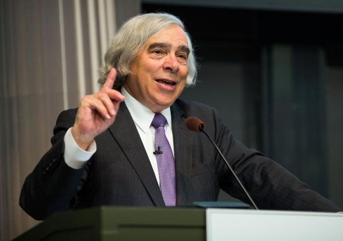 Professor Ernest Moniz speaks at the 2017 Karl Taylor Compton Lecture, titled “Reducing Global Threats: Climate Change and Nuclear Security.”
Photo: Jake Belcher