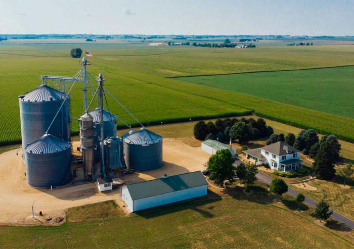 Pivot’s products are already being used to grow corn, wheat, barley, oats, and other grains across millions of acres of American farmland, eliminating hundreds of thousands of tons of CO2 equivalent in the process.