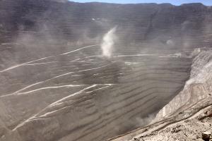 
              The Chuquicamata copper mine in the north of Chile
              Photo: Scott Odell
      