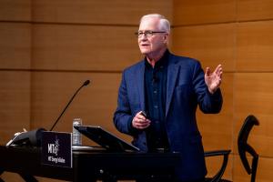 
              At the MIT Energy Initiative’s Earth Day Colloquium, Massachusetts state Senator Mike Barrett discussed Massachusetts’s ambitious 2030 goals for cutting carbon dioxide emissions and the challenges the state has faced in meetin...