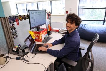 Allan Shtofenmakher's research interests reside at the intersection of space situational awareness and control of multi-agent systems, with a focus on tracking orbital debris.