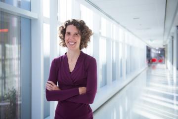 Environmental microbiologist Darcy McRose is one of 20 innovative early-career scientists and engineers named to the 2025 class of Packard Fellows for Science and Engineering. Each fellow receives $875,000 over five years to pursue their research.