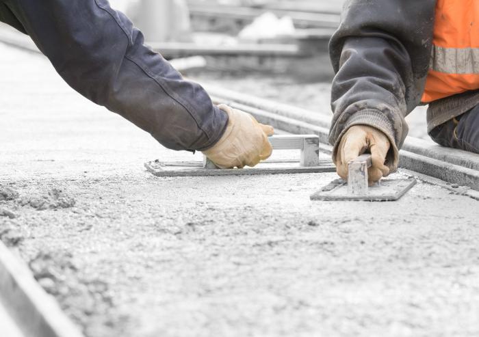 
              Concrete is one of several cool pavement designs. MIT CSHub has found that cool pavements can benefit cities year-round.
          