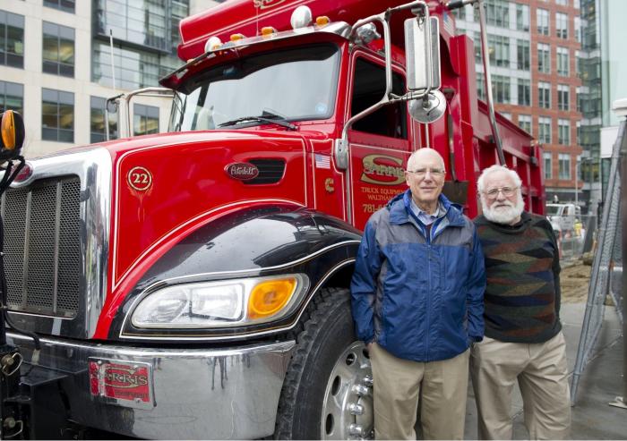 
              Daniel Cohn (left) and Leslie Bromberg have been developing a highly efficient, gasoline-ethanol engine that could help to reduce greenhouse gas emissions quickly and effectively in the heavy-duty trucking sector. 
            ...