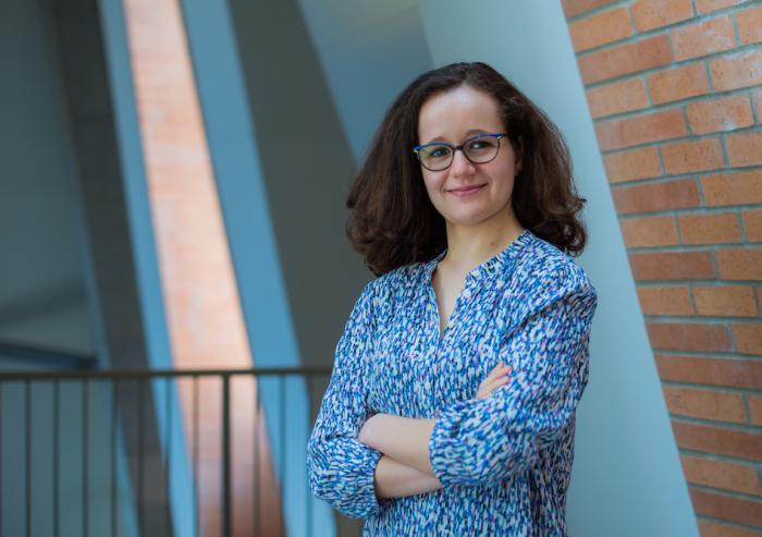 
              At MIT, Isabel Naranjo De Candido is working on improving access to nuclear energy by scaling down reactor size and, in the case of micro-reactors, making them mobile enough to travel to places where they’re needed. 
            ...
