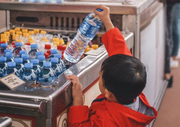 How Reusable Water Bottles Help Reduce Plastic Waste