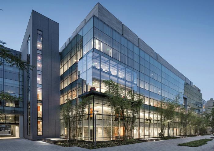 Designed by Wilson HGA and completed in 2018, the 216,000 square-foot MIT.nano building, located in the heart of MIT’s campus, is a shared resource for MIT faculty, students, and researchers, as well as external academic and industry users.Photo...