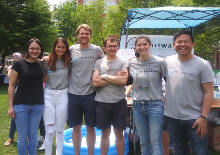 The MIT Water Club conducted a water taste test and outreach event at the Cambridge Arts River Festival.Photo: Patricia Stathatou