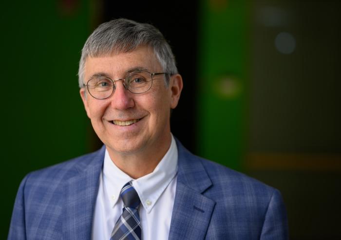 
              William Green, the Hoyt C. Hottel Professor of Chemical Engineering at MIT, was named the new director of the MIT Energy Initiative.
              Photo: Gretchen Ertl
      