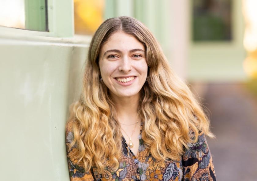 
              Aviva Intveld is majoring in earth, atmospheric, and planetary sciences, and minoring in materials science and engineering.
              Photo: Steph Stevens
      