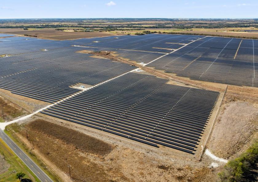 Big Elm Solar in Bell County, Texas, a 200 MW renewable energy facility, is now operational. Big Elm Solar in Bell County, Texas, a 200 MW renewable energy facility, is now operational.
