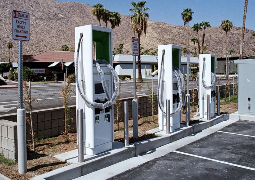 
              Using a unique modeling strategy, MIT Joint Program researchers find several possible patterns of energy and technology development under a specified long-term climate target or economic outcome.
              Photo: Ro...