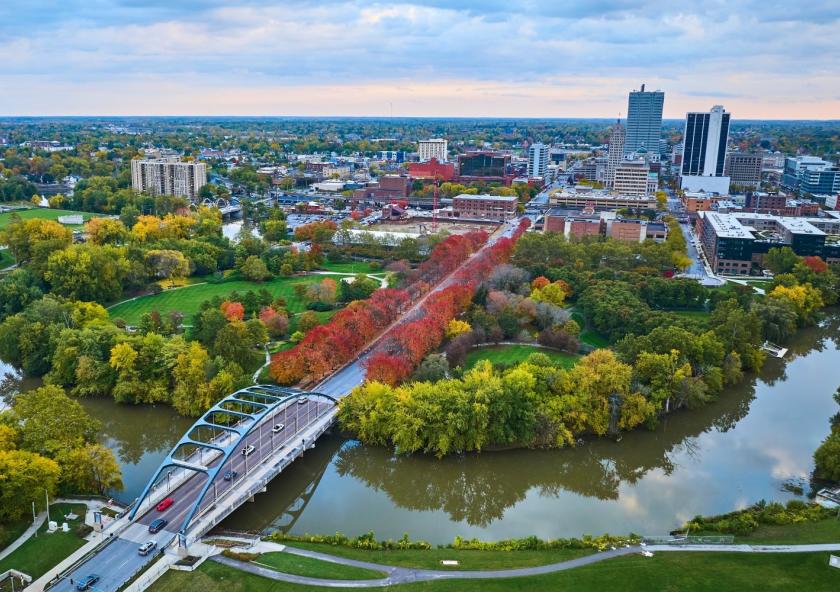 Fort Wayne, Indiana, is one of J-PAL North America’s LEVER Evaluation Incubator collaborators. With support from J-PAL staff, Fort Wayne is designing evaluations of two programs that connect social workers with people who have experienced an overdose or have a mental health illness to treatment and resources. Fort Wayne, Indiana, is one of J-PAL North America’s LEVER Evaluation Incubator collaborators. With support from J-PAL staff, Fort Wayne is designing evaluations of two programs that connect social workers with people who have experienced an overdose or have a mental health illness to treatment and resources.