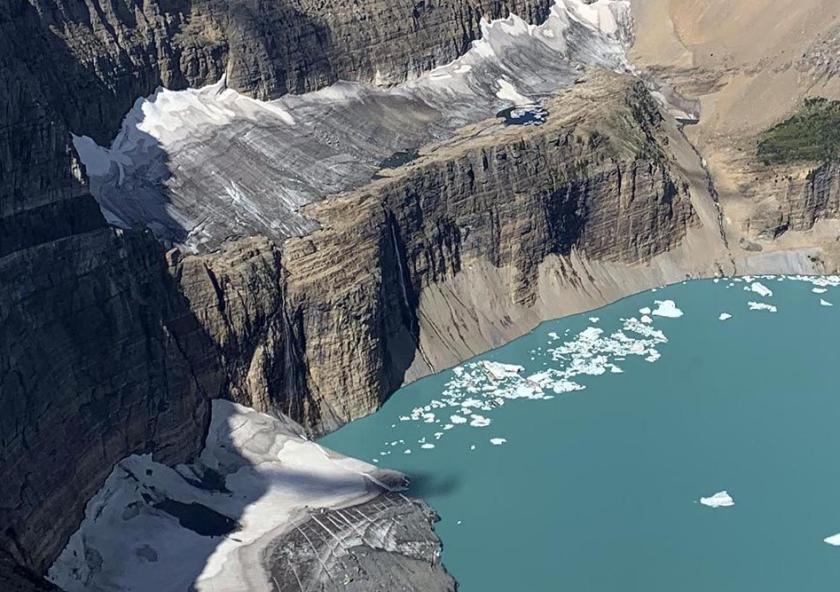 An MIT course called Reading Climate Through Media examines the media’s portrayal of global warming and the human stories that underlie this worldwide issue.Photo courtesy of MIT Comparative Media Studies/Writing.