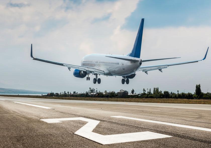 A proposed hybrid-electric plane could “eliminate aviation’s air pollution problem,” say MIT engineers.
A proposed hybrid-electric plane could “eliminate aviation’s air pollution problem,” say MIT engineers.