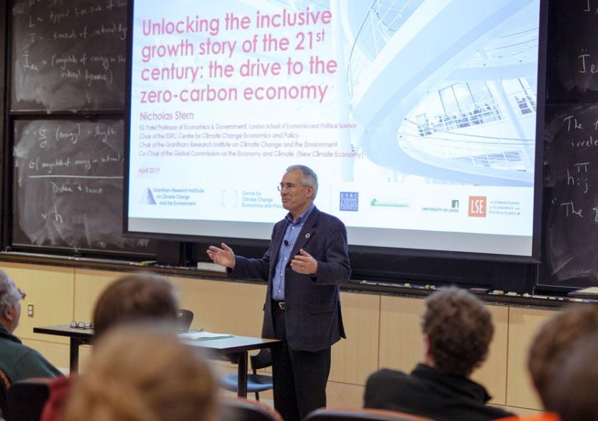 The economist Lord Nicholas Stern delivers the MIT Undergraduate Economics Association’s annual lecture, on climate economics, at MIT on Tuesday, April 9, 2019.Image: Chelsea Turner