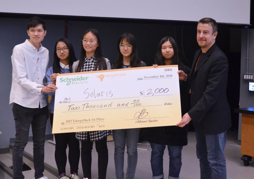 Team Solaris won the EnergyHack's first prize for their development on an innovative approach to green and energy efficient buildings.Image courtesy of MIT Energyhack
