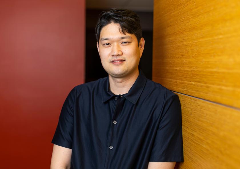 
              MIT PhD student Jungwoo Chun investigates how renewable energy infrastructure develops at a community level. He has found that organizations serving as intermediaries often help community-owned solar energy efforts become independen...