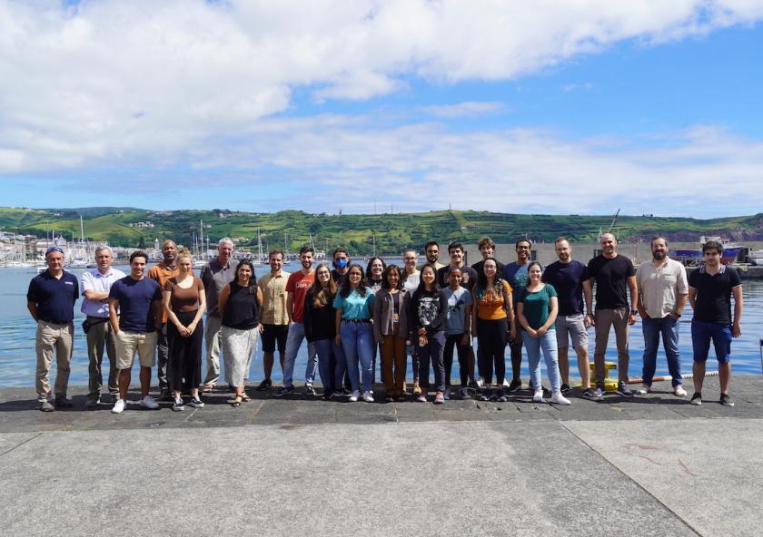 
              Students and lecturers from the 2022 Marine Robotics Summer Program
              Photo: Beatriz Mendes da Silva
      