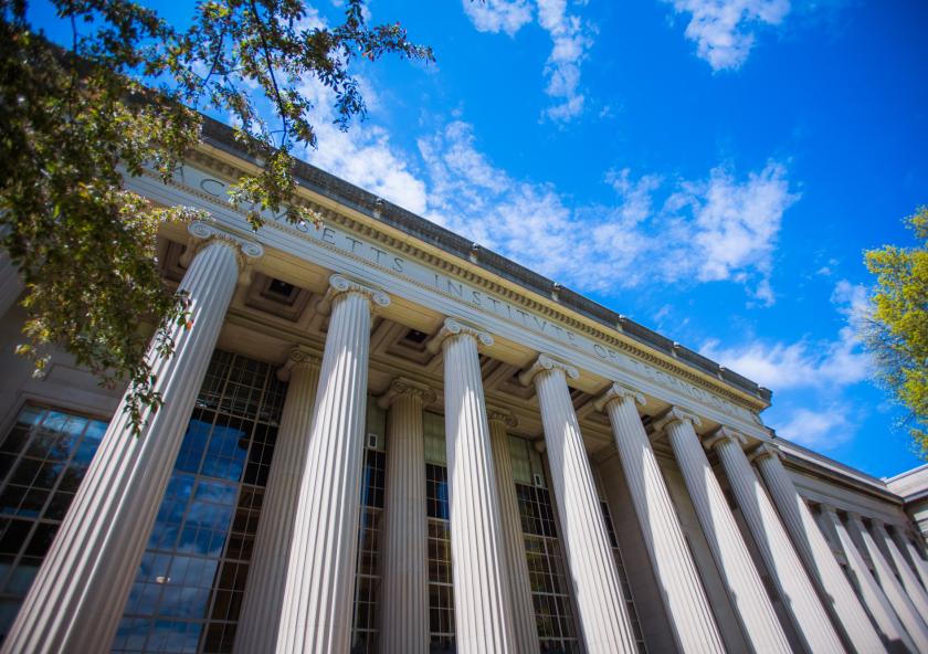                   Photo: Gretchen Ertl      