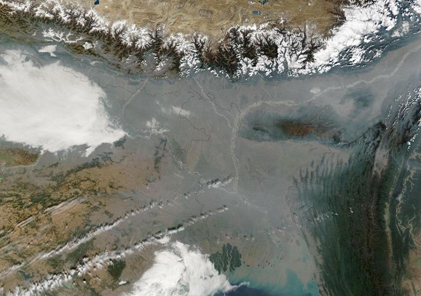 Air pollution in Bangladesh and Northern IndiaPhoto: Jacques Descloitres, MODIS Rapid Response Team, NASA/GSFC Air pollution in Bangladesh and Northern IndiaPhoto: Jacques Descloitres, MODIS Rapid Response Team, NASA/GSFC