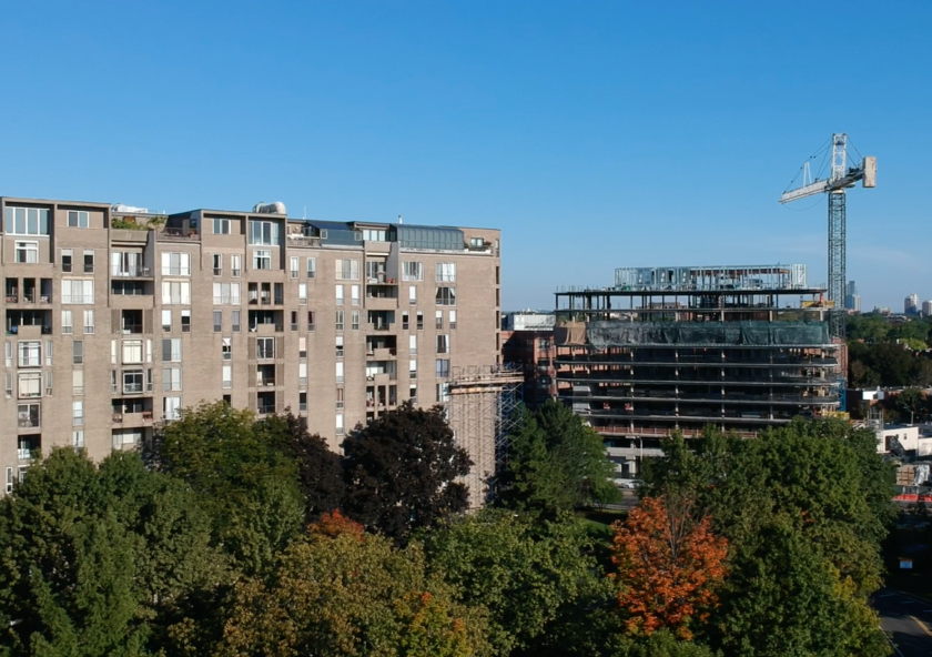 
              Each region of the United States has unique characteristics that will cause building emissions to vary widely across the entire nation. An MIT team sought to understand — and respond to — these regional variations. 
            ...