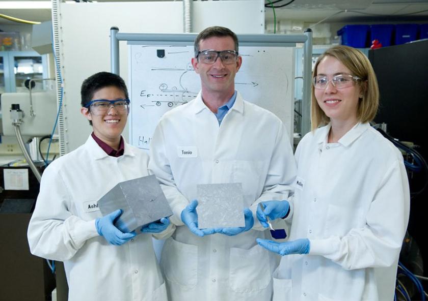 Left to right: Ashley Morishige, Tonio Buonassisi, and Mallory Jensen of the MIT Department of Mechanical Engineering have identified defects that may be causing a promising type of high-efficiency silicon solar cell to generate decreasing amount... Left to right: Ashley Morishige, Tonio Buonassisi, and Mallory Jensen of the MIT Department of Mechanical Engineering have identified defects that may be causing a promising type of high-efficiency silicon solar cell to generate decreasing amount...