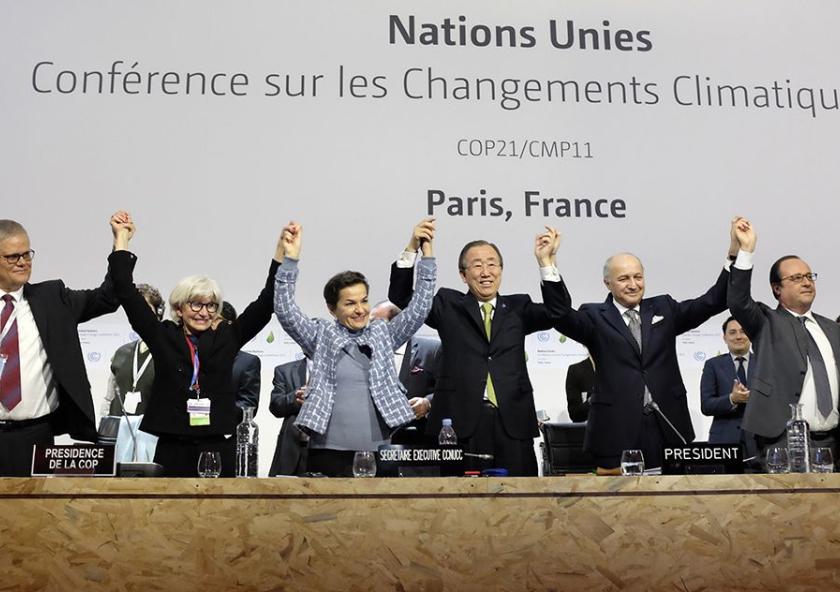 An MIT study estimates the impact of a trade war between the U.S. and the rest of world when the U.S. alone does not comply with the Paris Agreement. The aim of such a trade war would be to compel the U.S. to meet its Paris pledge. Photo: MAEDI/F...