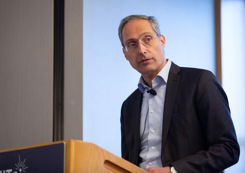 
              At the MIT Energy Initiative Fall Colloquium, Shell Chief Technology Officer Yuri Sebregts discussed pathways to meet growing global energy needs. 
              Photo: Kelley Travers
      