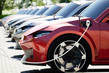 A new MIT study finds that despite regional differences in climate, electricity sources, traffic, and driving patterns, electric vehicles produce fewer greenhouse gas emissions — and cost no more to own — than comparable gas-powered cars for most U.S drivers.