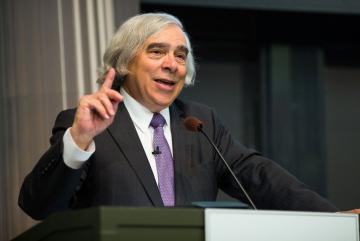 Professor Ernest Moniz speaks at the 2017 Karl Taylor Compton Lecture, titled “Reducing Global Threats: Climate Change and Nuclear Security.”
Photo: Jake Belcher