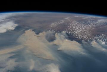 
              Smoke from bushfires blankets the southeast coastline of Australia during the wildfires in 2020.
              Image: NASA
      