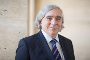 
              Ernest Moniz, professor emeritus post-tenure, special advisor to the MIT president, and founding director of the MIT Energy Initiative, answers three questions about what to expect from the Biden administration.
              Photo...