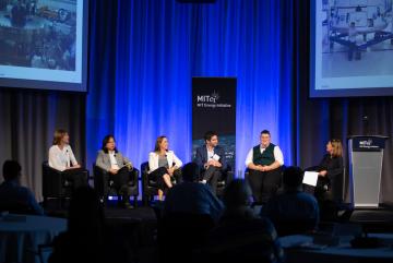 
              At the MIT Energy Initiative’s 2022 Annual Research Conference, panelists discuss the challenges of scaling new energy startups and taking their technologies from the lab to the market. 
              Photo: Kelley Travers
      