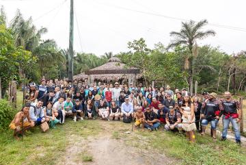 
              MIT musicians and tour staff with the São Sebastião community on the Tarumã Açu River in the state of Amazonas, Brazil.
              Photo: Uatumã Campos Roch
      