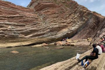The composition and location of rock strata help scientists date when biomarkers were formed and deposited. Offshore in Zumaia, Basque Country (Spain), variations in the thickness and composition of sedimentary rocks show periodic changes in th...