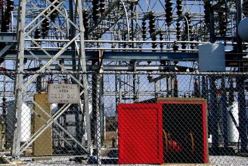 Large power transformers are particularly vulnerable to extreme weather conditions exacerbated by climate change.Photo: Iris Shreve Garrott/Flickr
