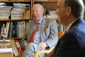 
              George Shultz (left) and Robert Armstrong at a March 2013 meeting in Washington, where MIT and Stanford University's Hoover Institution held a workshop on game-changing technologies to achieve sustained economic growth and addres...