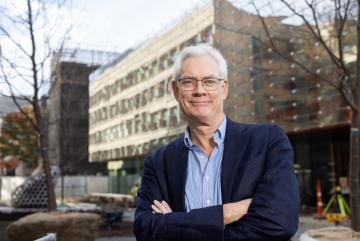 
              Among his other leadership roles on campus, Robert van der Hilst most recently served as co-chair of the faculty review committee for MIT’s Climate Grand Challenges in which EAPS researchers secured nine finalists and two, funde...