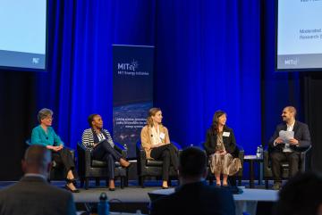 
              At MITEI’s 2022 Spring Symposium, the “Options for producing low-carbon hydrogen at scale” panel laid out existing and planned efforts to produce hydrogen at scale to help achieve a decarbonized energy system. 
            ...
